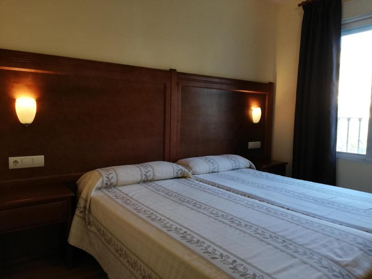 Labella Maria Hotel Pinos Genil Exterior photo