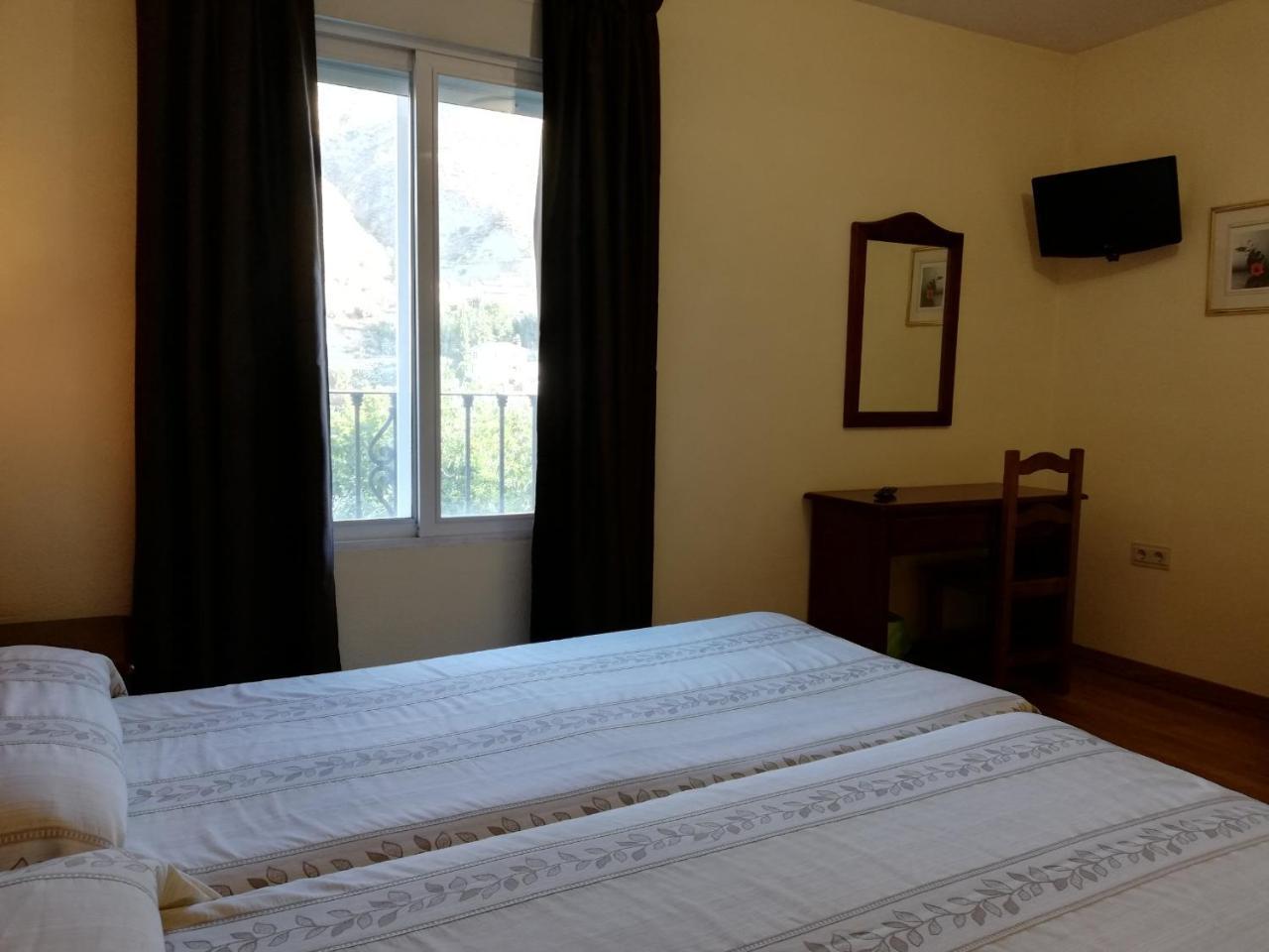 Labella Maria Hotel Pinos Genil Exterior photo