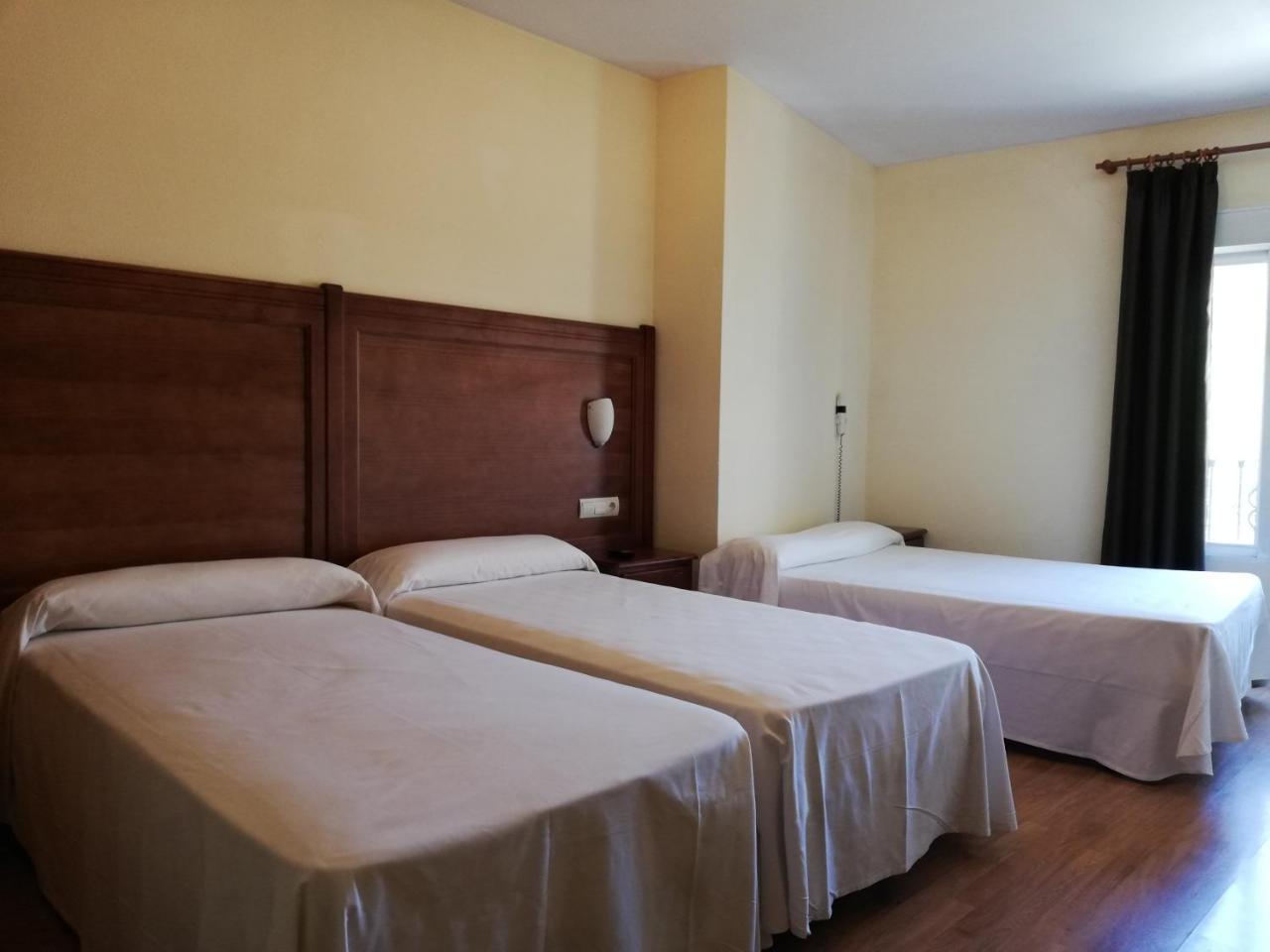 Labella Maria Hotel Pinos Genil Exterior photo