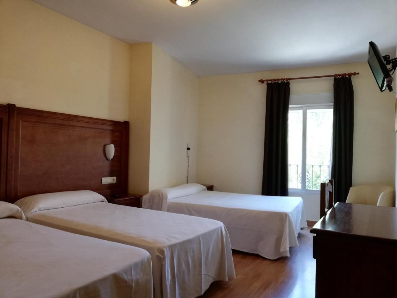 Labella Maria Hotel Pinos Genil Exterior photo