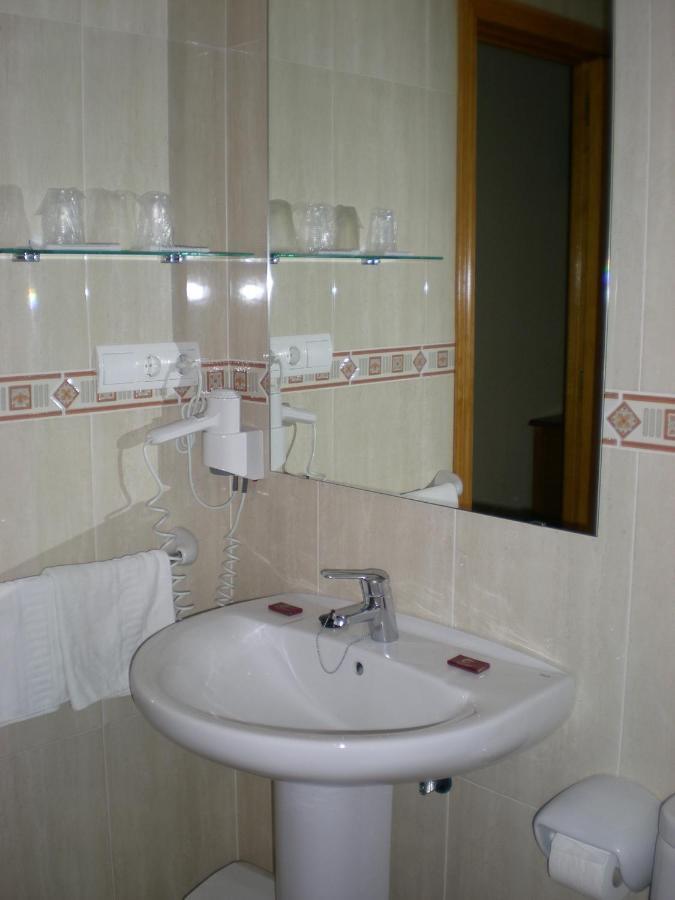 Labella Maria Hotel Pinos Genil Room photo